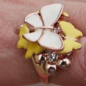 Beatifull Butterfly Gold Ring White and Yellow